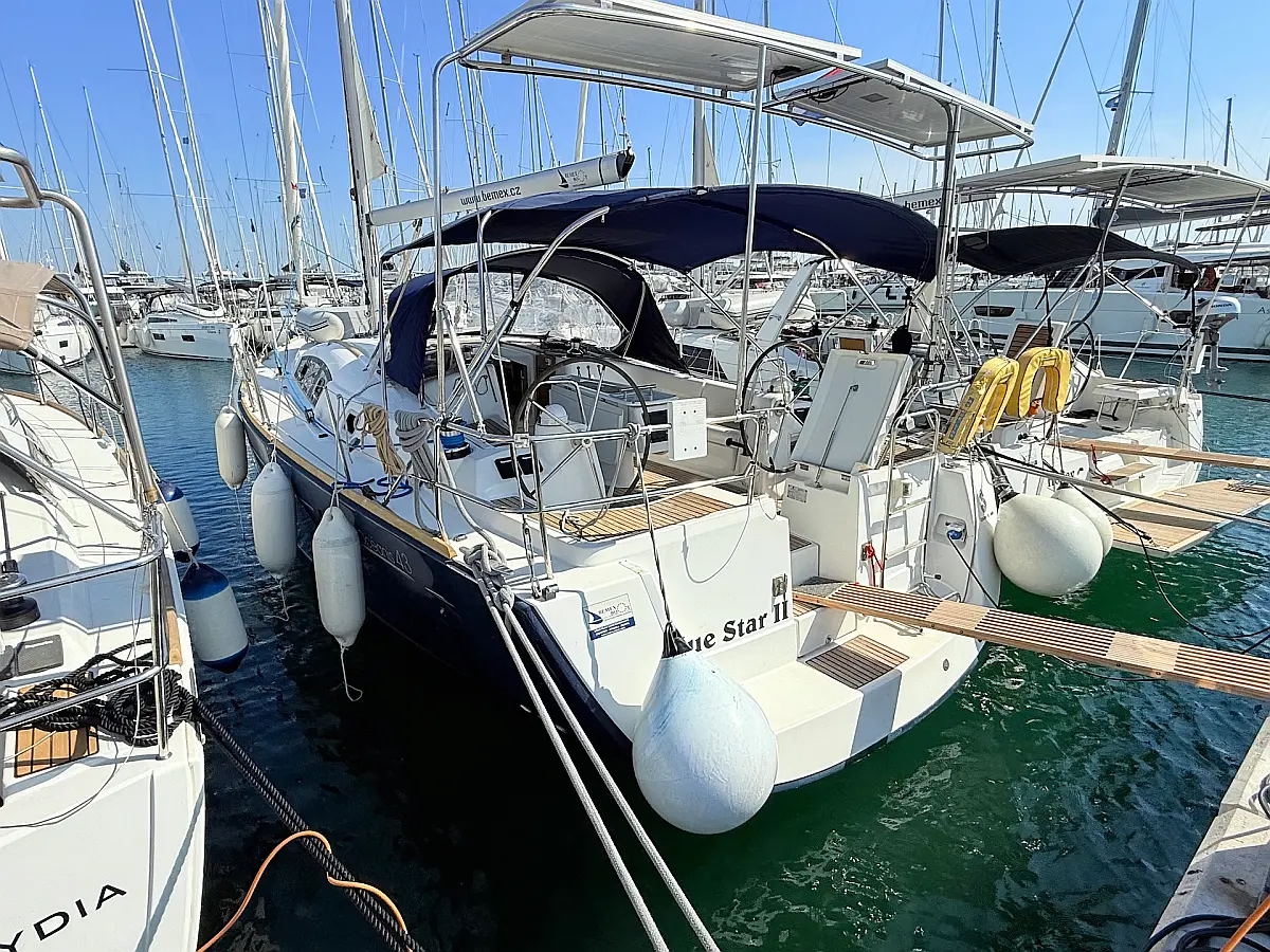 Oceanis 43