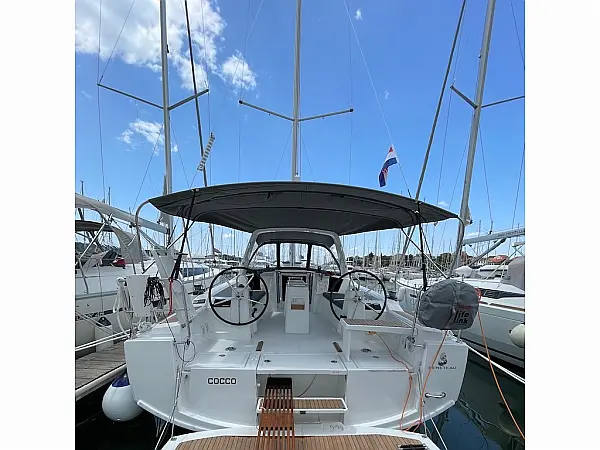 Oceanis 38.1